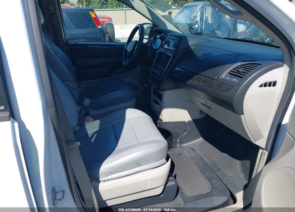 2014 DODGE GRAND CARAVAN SE VIN: 2C7WDGBG2ER220323