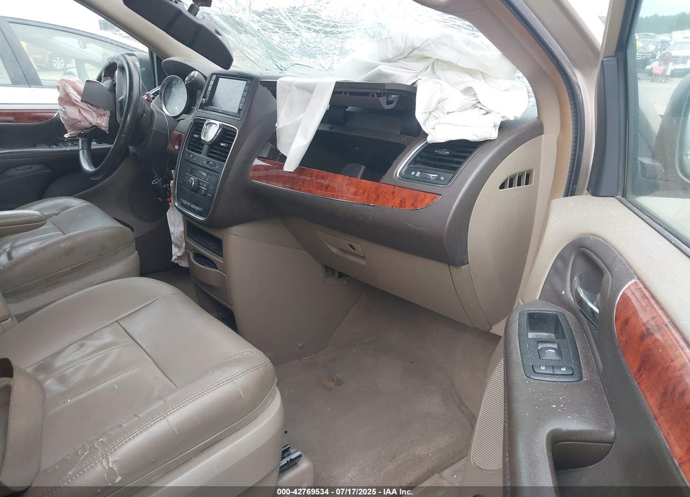 2015 CHRYSLER TOWN & COUNTRY TOURING VIN: 2C4RC1BG3FR626588