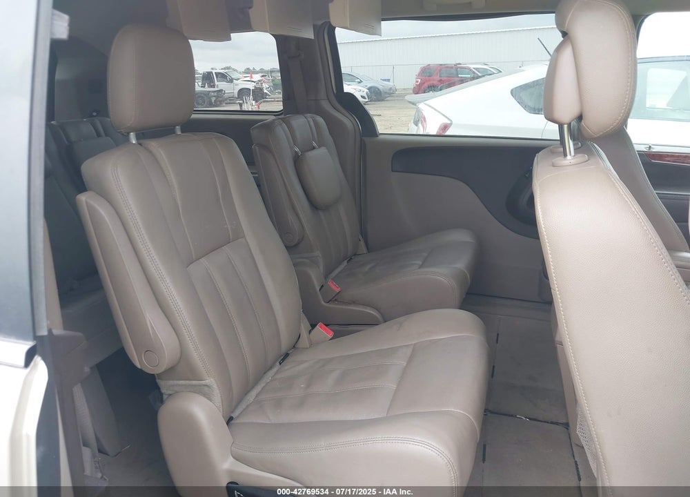 2015 CHRYSLER TOWN & COUNTRY TOURING VIN: 2C4RC1BG3FR626588
