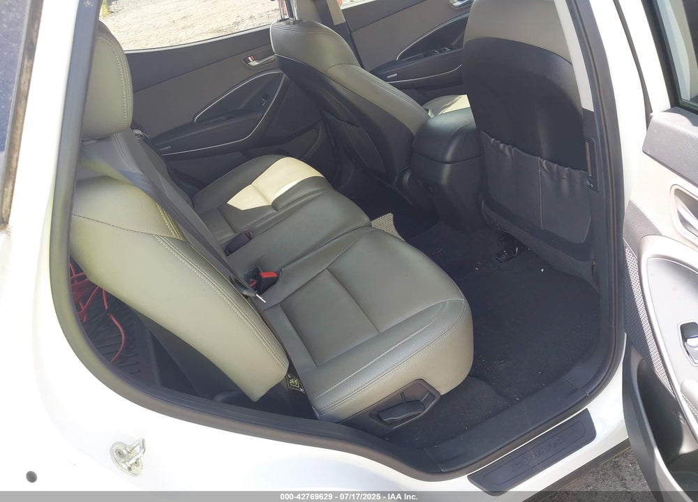 2018 HYUNDAI SANTA FE VIN: 5XYZU3LB9JG550173