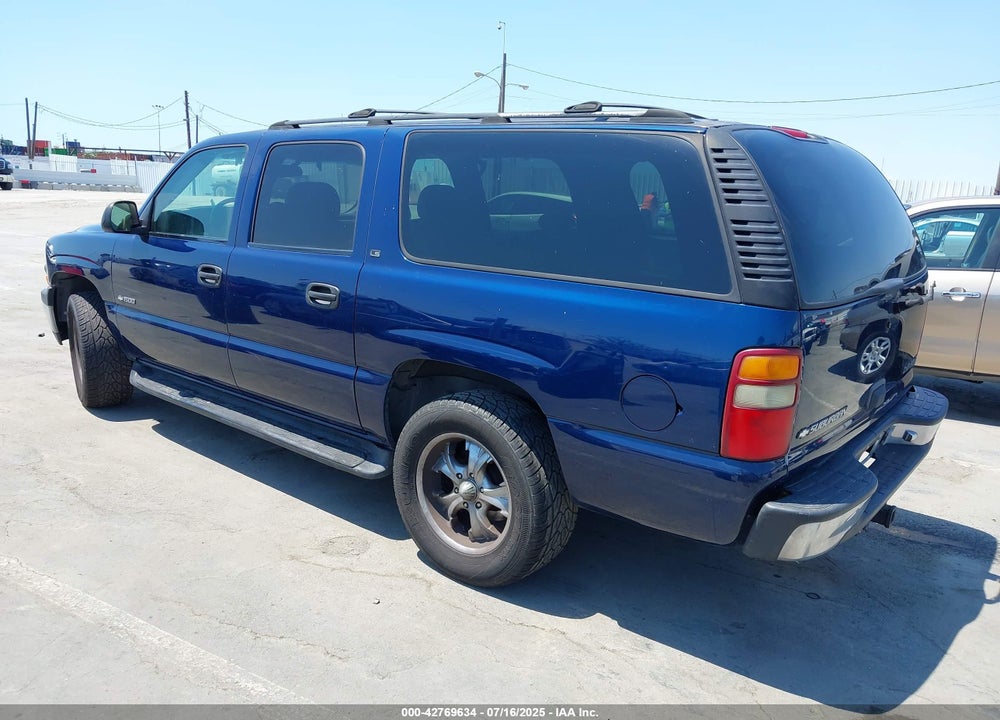 2000 CHEVROLET SUBURBAN 1500 LS VIN: 3GNEC16T4YG171966