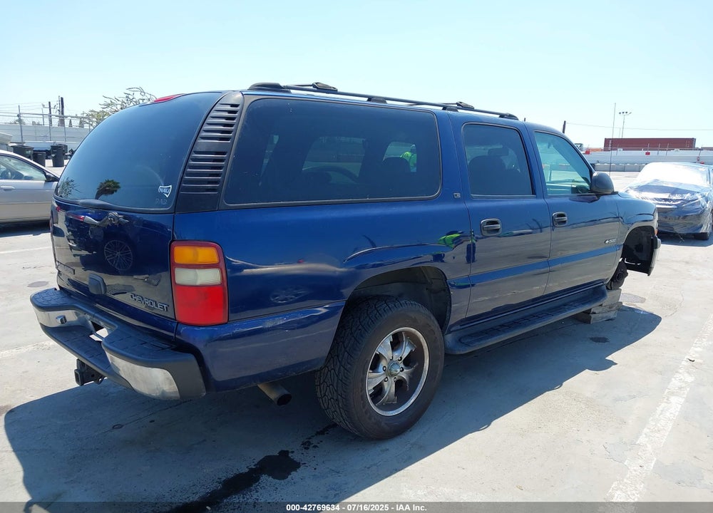 2000 CHEVROLET SUBURBAN 1500 LS VIN: 3GNEC16T4YG171966