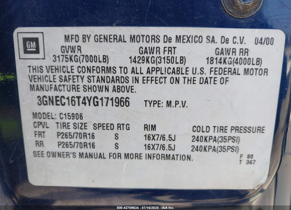 2000 CHEVROLET SUBURBAN 1500 LS VIN: 3GNEC16T4YG171966
