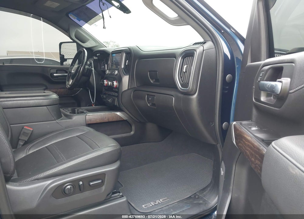 2020 GMC SIERRA 2500HD 4WD  STANDARD BED DENALI VIN: 1GT49REY6LF200831