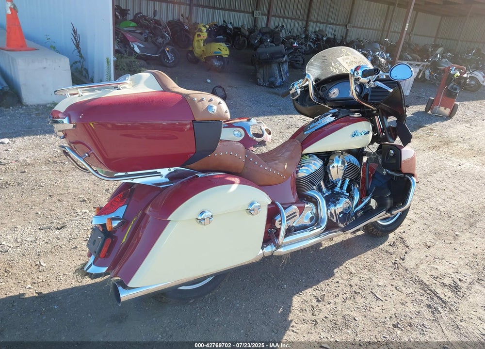 2016 INDIAN MOTORCYCLE CO. ROADMASTER VIN: 56KTRAAA0G3333284
