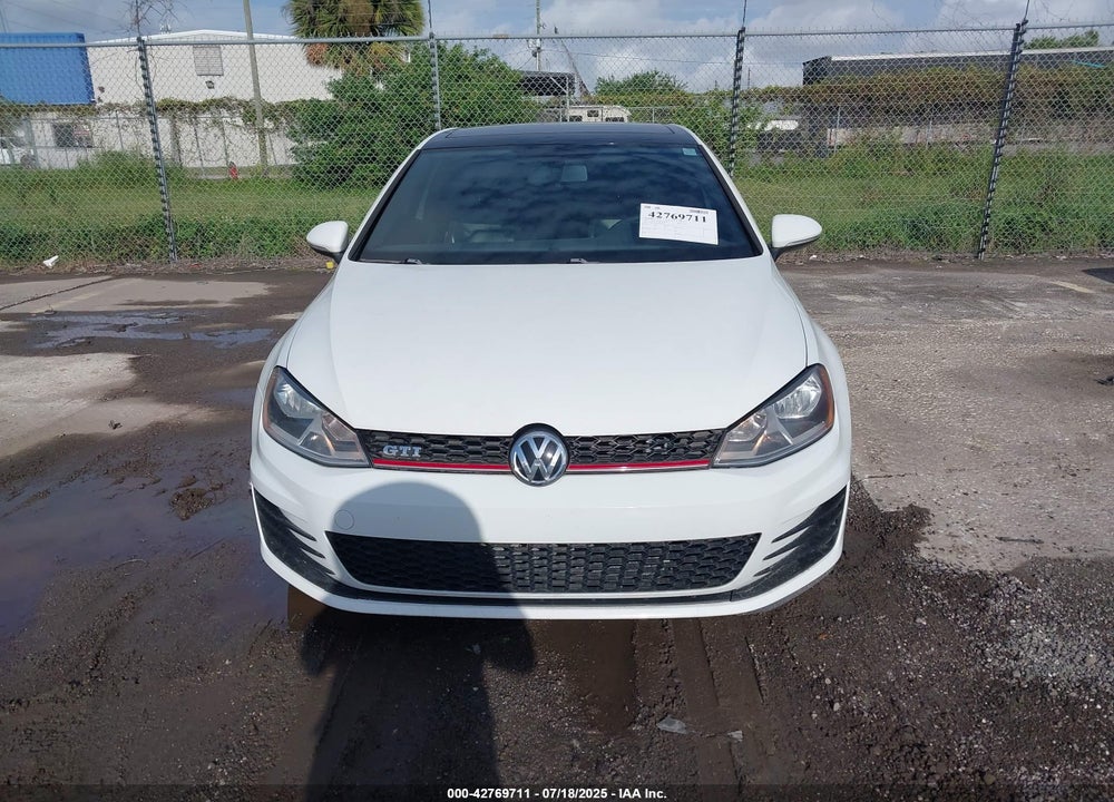2015 VOLKSWAGEN GOLF GTI 2.0T SE 2-DOOR VIN: 3VWTT7AU2FM072979