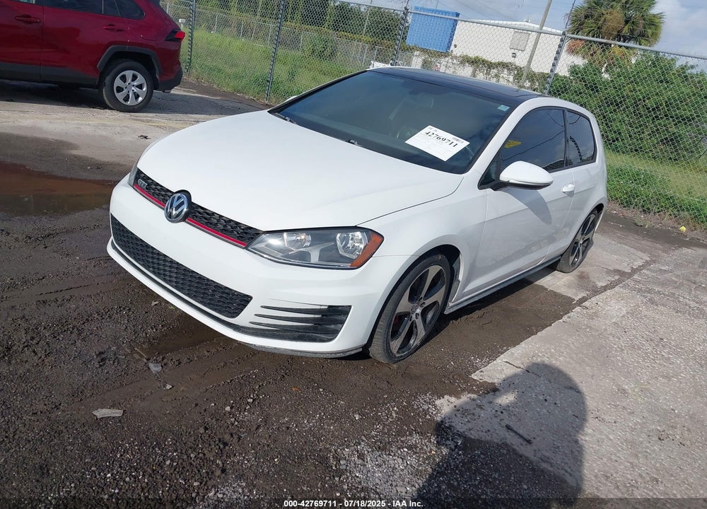 2015 VOLKSWAGEN GOLF GTI 2.0T SE 2-DOOR VIN: 3VWTT7AU2FM072979