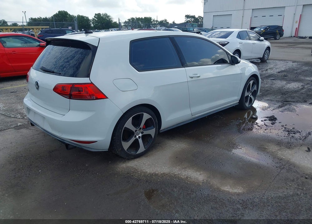 2015 VOLKSWAGEN GOLF GTI 2.0T SE 2-DOOR VIN: 3VWTT7AU2FM072979