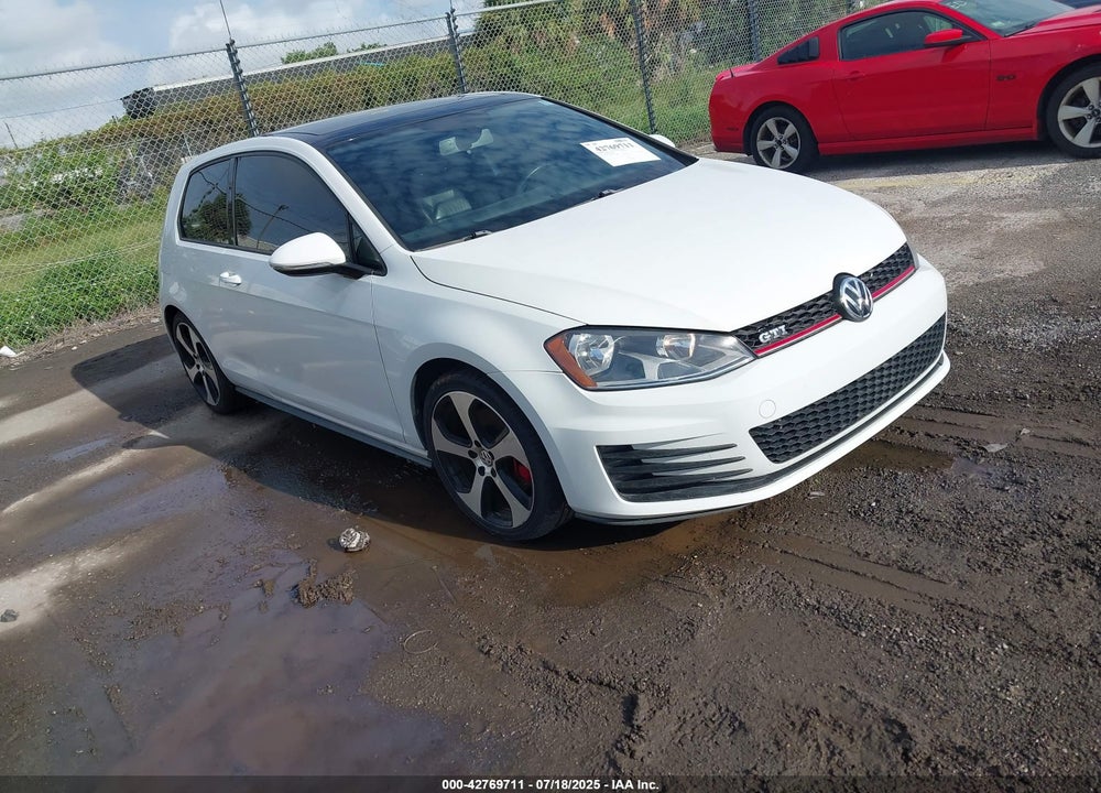 2015 VOLKSWAGEN GOLF GTI 2.0T SE 2-DOOR VIN: 3VWTT7AU2FM072979
