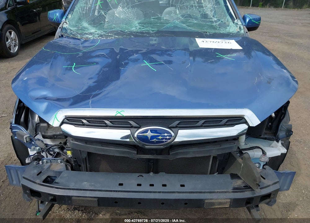 2018 SUBARU FORESTER VIN: JF2SJAGC1JH582240