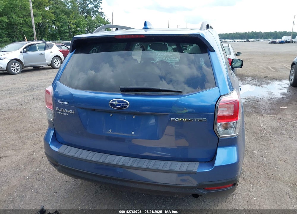 2018 SUBARU FORESTER VIN: JF2SJAGC1JH582240