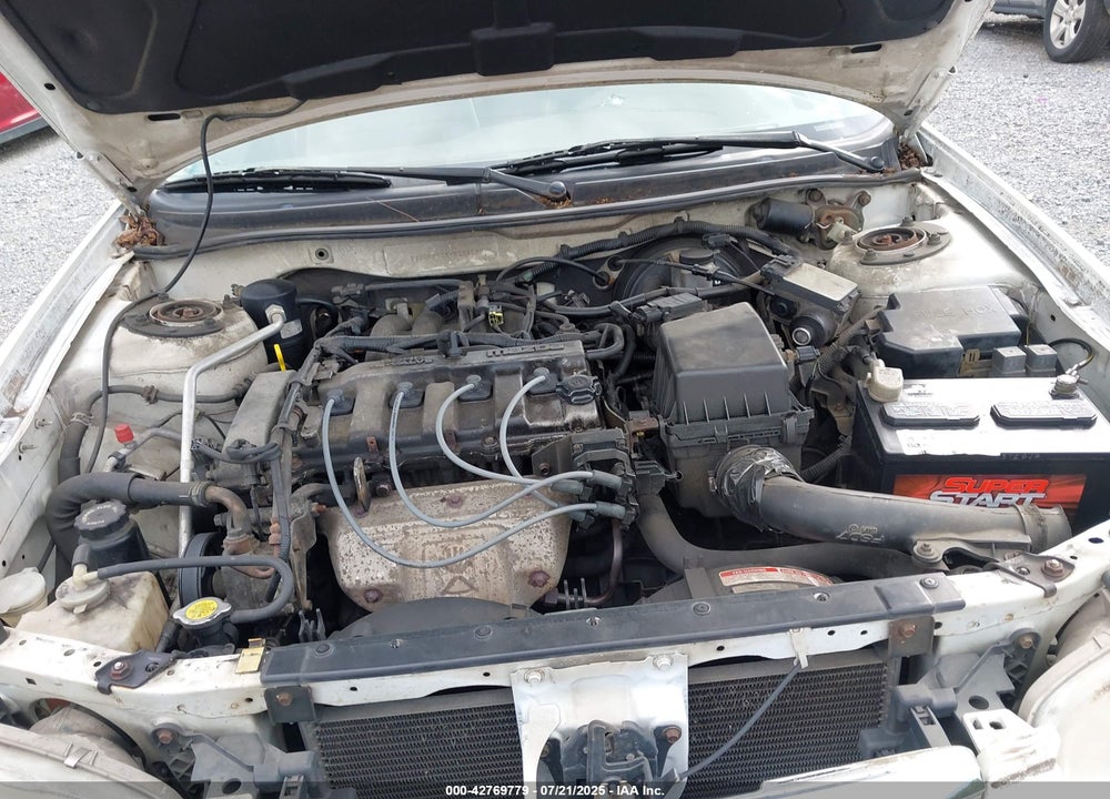 2000 MAZDA 626 ES/LX VIN: 1YVGF22C6Y5139588