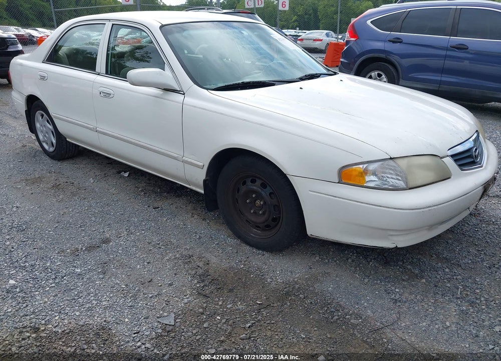 2000 MAZDA 626 ES/LX VIN: 1YVGF22C6Y5139588