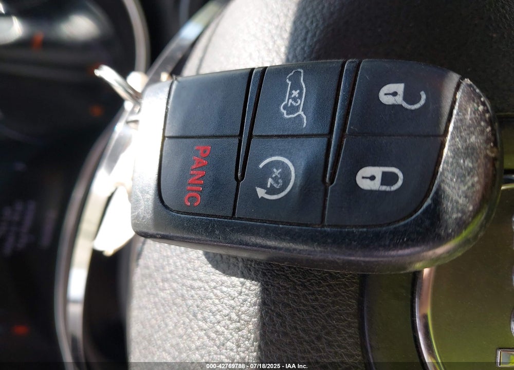 2015 JEEP GRAND CHEROKEE ALTITUDE VIN: 1C4RJFAG4FC225287