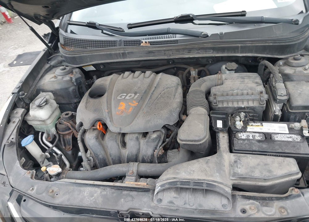 2011 HYUNDAI SONATA VIN: 5NPEB4AC4BH112418