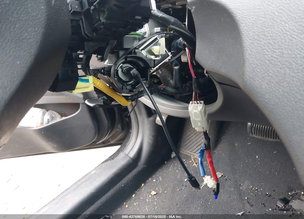 2011 HYUNDAI SONATA VIN: 5NPEB4AC4BH112418