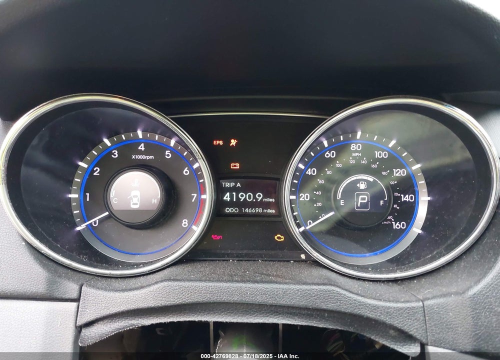 2011 HYUNDAI SONATA VIN: 5NPEB4AC4BH112418