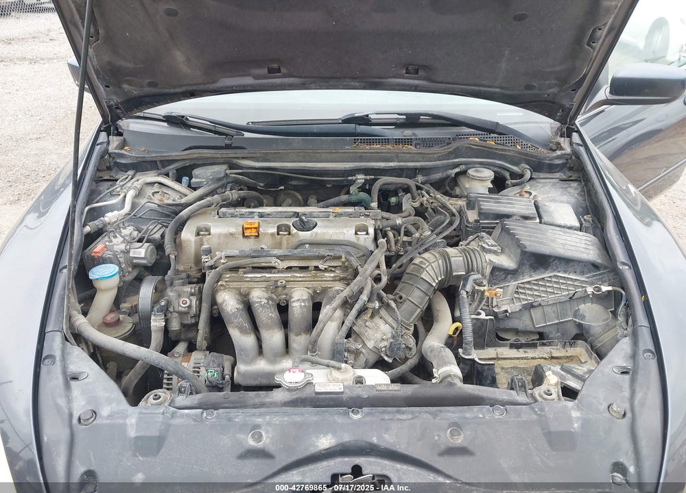 2005 HONDA ACCORD 2.4 LX VIN: 1HGCM56485A024414