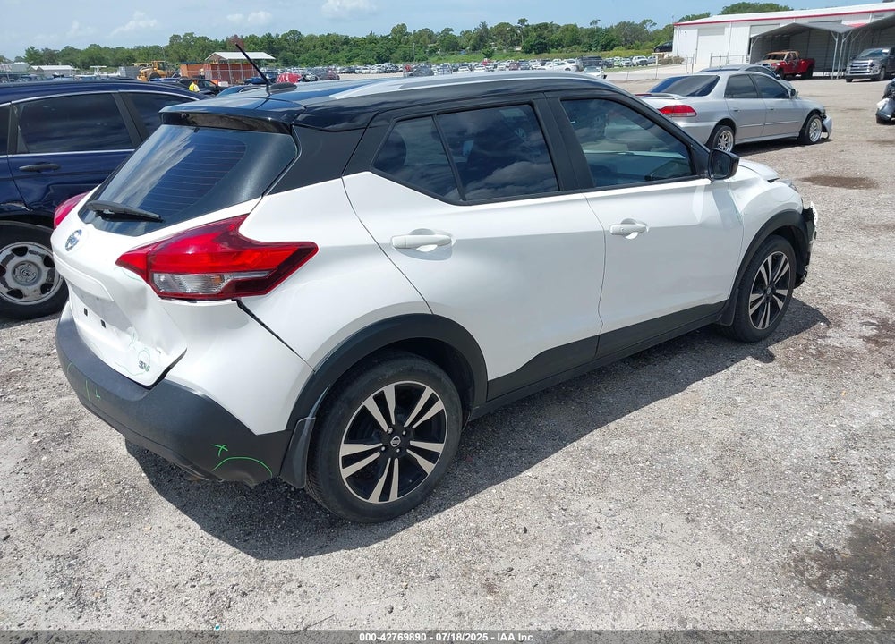 2018 NISSAN KICKS VIN: 3N1CP5CU9JL513565