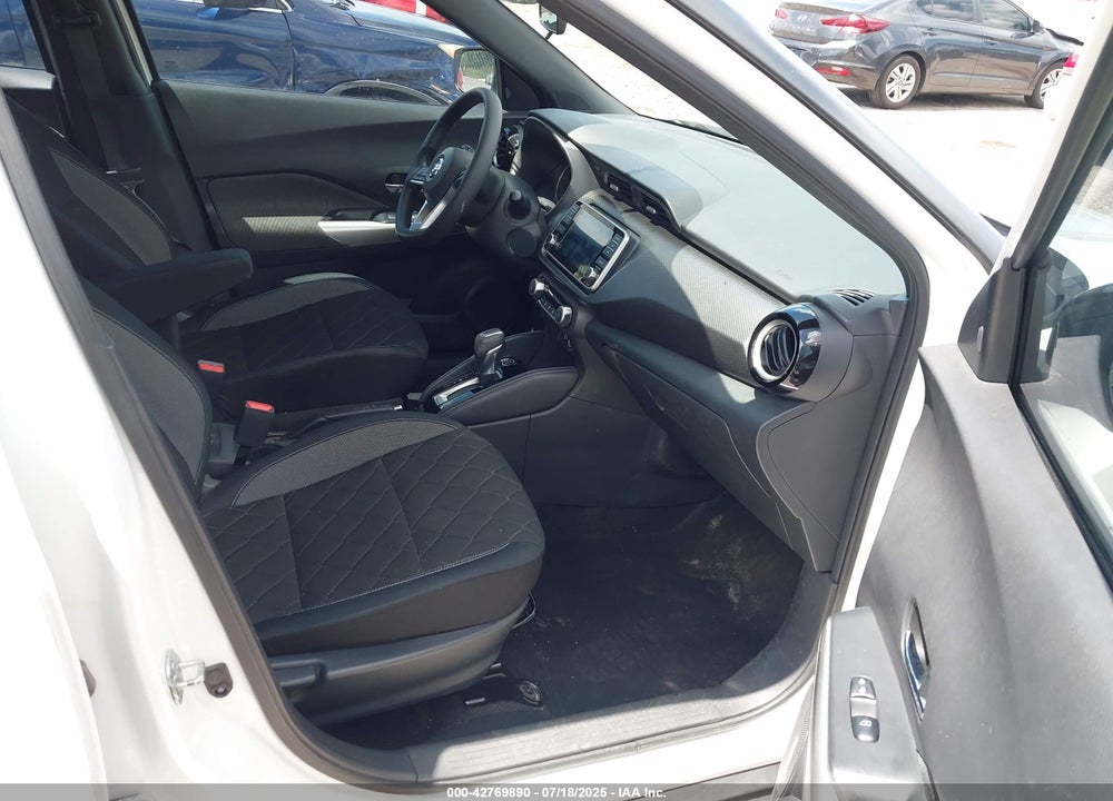2018 NISSAN KICKS VIN: 3N1CP5CU9JL513565
