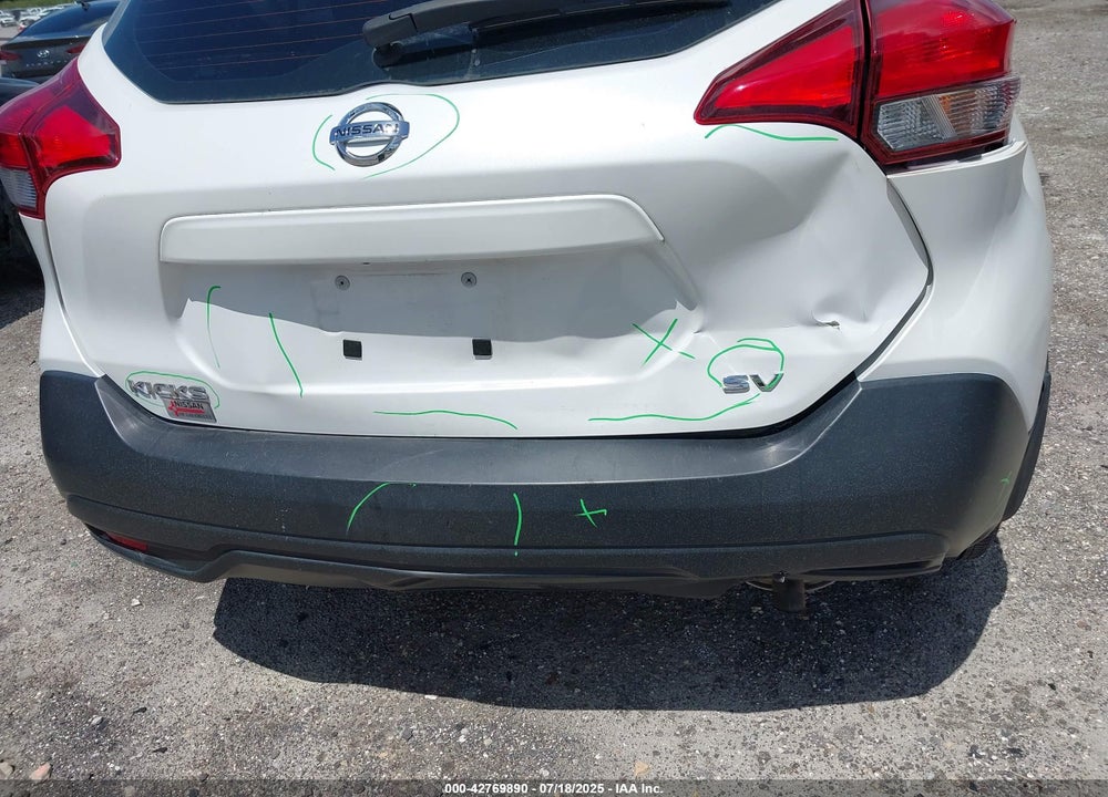 2018 NISSAN KICKS VIN: 3N1CP5CU9JL513565