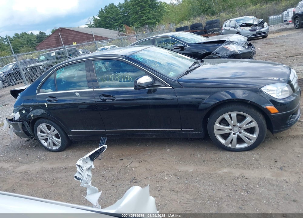 2008 MERCEDES-BENZ C 300 LUXURY/SPORT VIN: WDDGF54X68F018051
