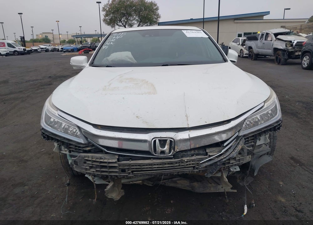 2017 HONDA ACCORD HYBRID TOURING VIN: JHMCR6F72HC023928