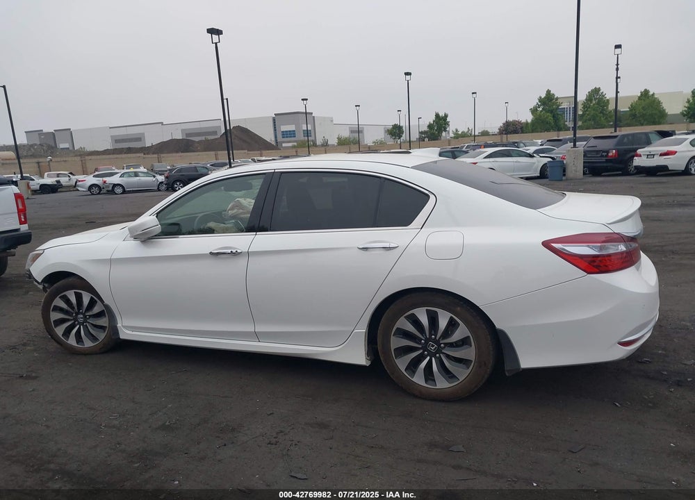 2017 HONDA ACCORD HYBRID TOURING VIN: JHMCR6F72HC023928
