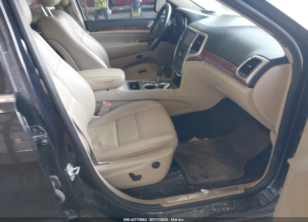 2011 JEEP GRAND CHEROKEE VIN: 1J4RS5GTXBC501648