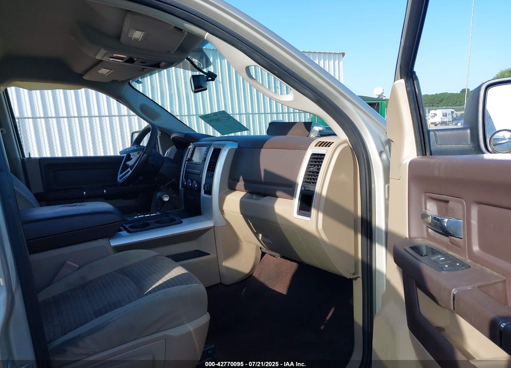 2009 DODGE RAM 1500 VIN: 1D3HB13T99J532242