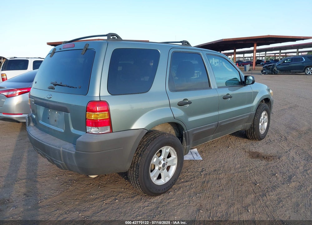 2005 FORD ESCAPE XLT VIN: 1FMYU03195KA66677