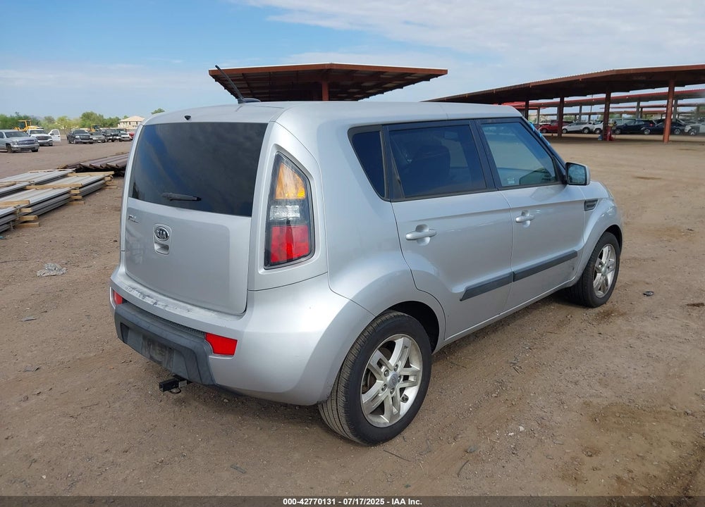 2011 KIA SOUL VIN: KNDJT2A28B7708126