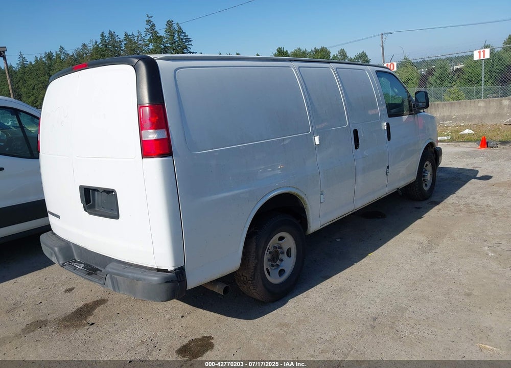2017 CHEVROLET EXPRESS 2500 WORK VAN VIN: 1GCWGAFF5H1326857