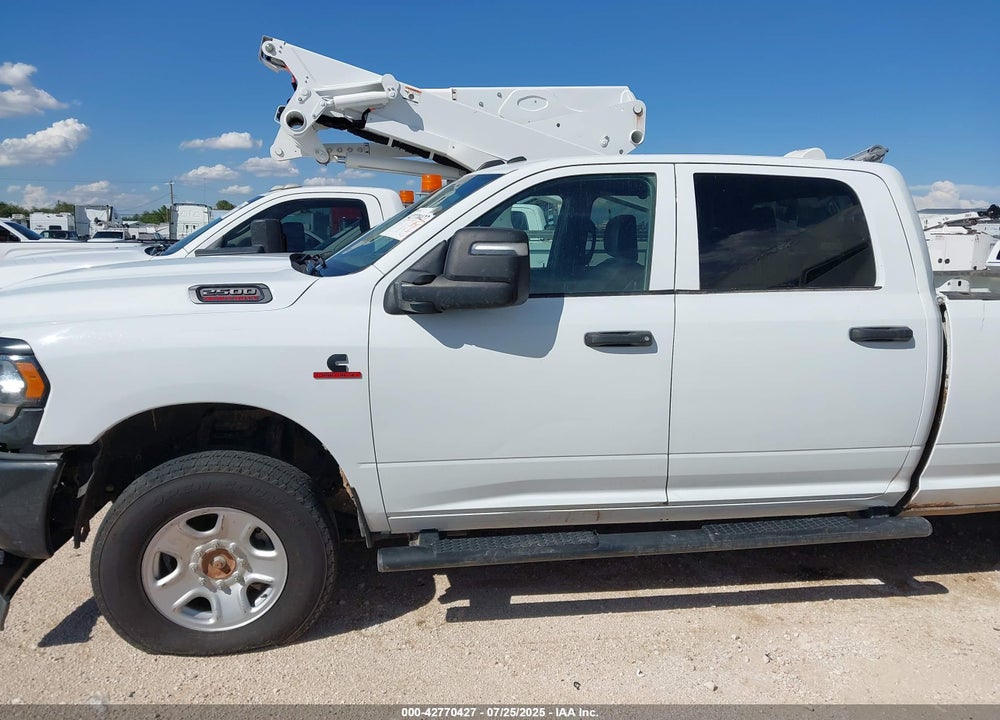 2024 RAM 2500 VIN: 3C6UR5HL3RG157721