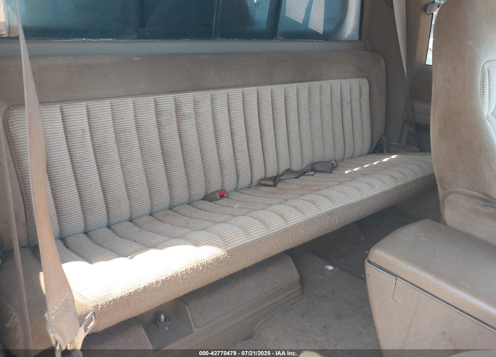 1993 CHEVROLET GMT-400 K1500 VIN: 2GCEK19K8P1252071