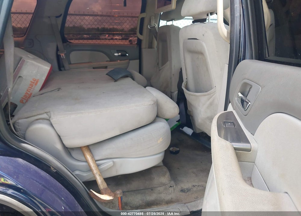 2007 CHEVROLET TAHOE VIN: 1GNFC13017R312330