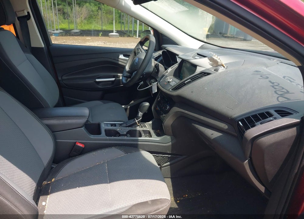 2017 FORD ESCAPE VIN: 1FMCU9GD7HUB72122