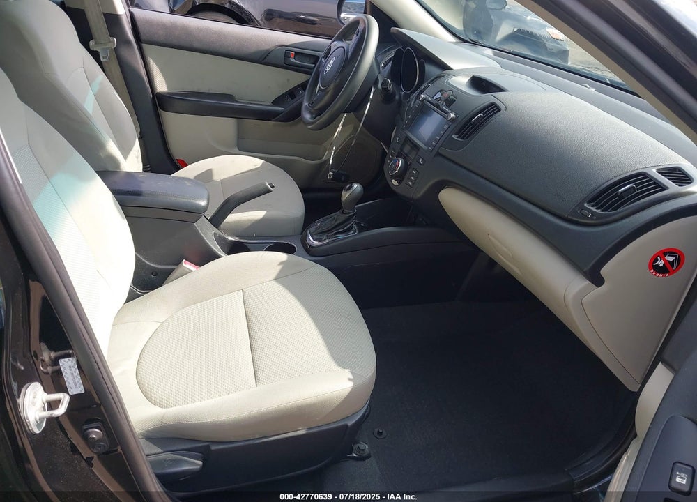 2012 KIA FORTE VIN: KNAFU5A27C5550652