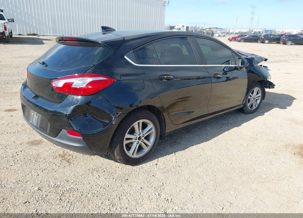 2017 CHEVROLET CRUZE VIN: 3G1BE6SM5HS579013