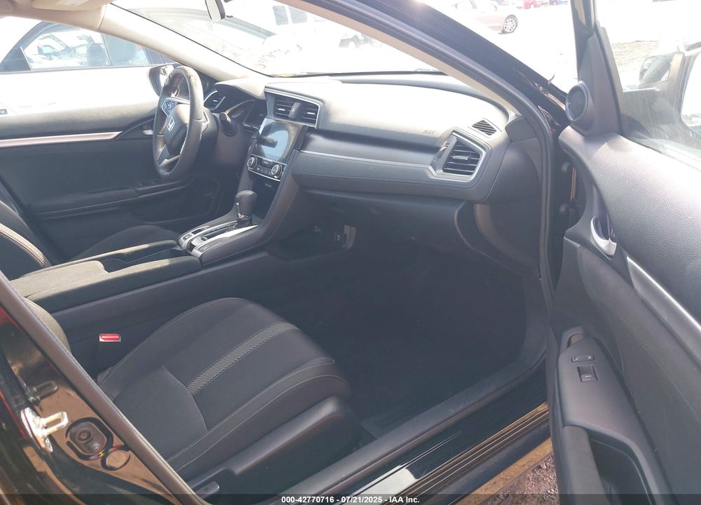 2017 HONDA CIVIC EX VIN: 19XFC2F7XHE051820