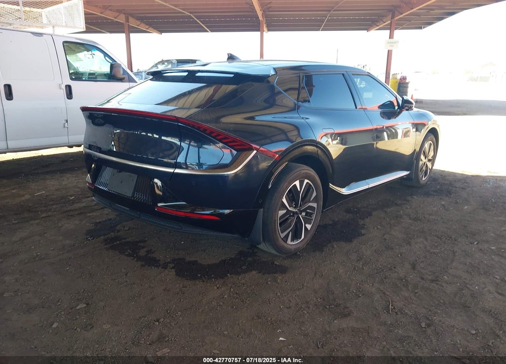 2023 KIA EV6 VIN: KNDC34LA8P5608975