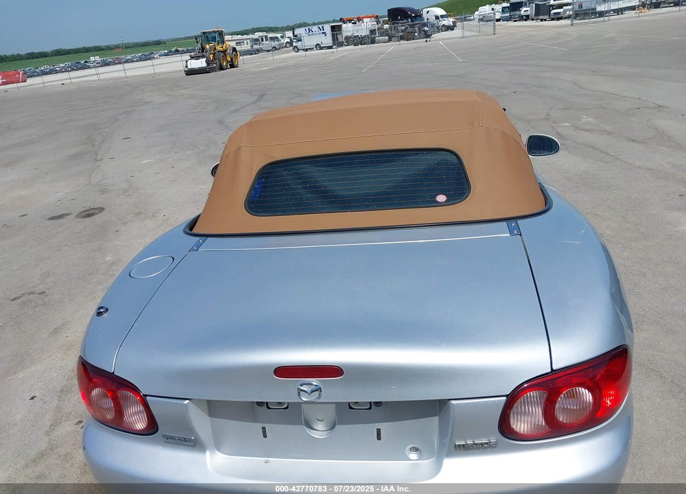 2001 MAZDA MX-5 MIATA LS/SPECIAL EDITION VIN: JM1NB353810206138