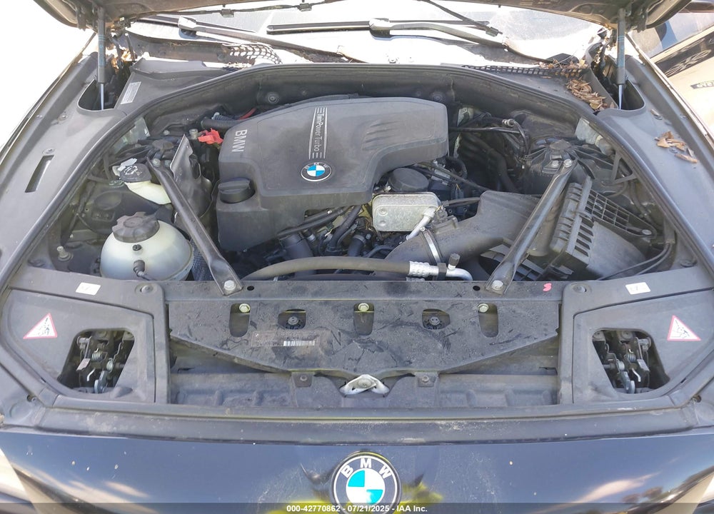 2013 BMW 5 SERIES VIN: WBAXG5C55DD233768