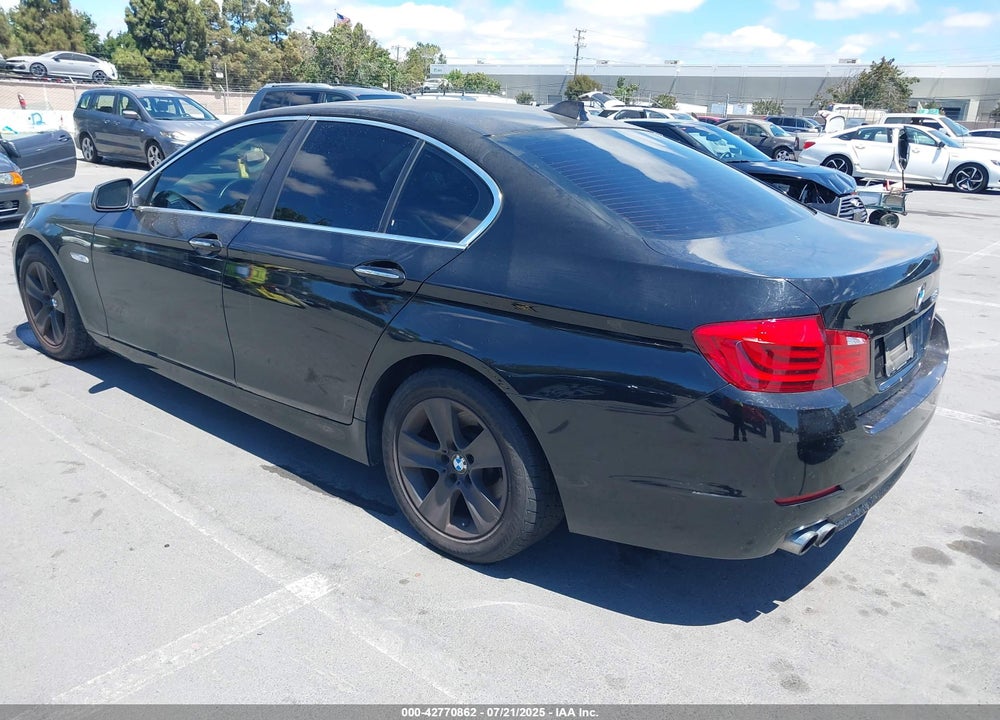 2013 BMW 5 SERIES VIN: WBAXG5C55DD233768
