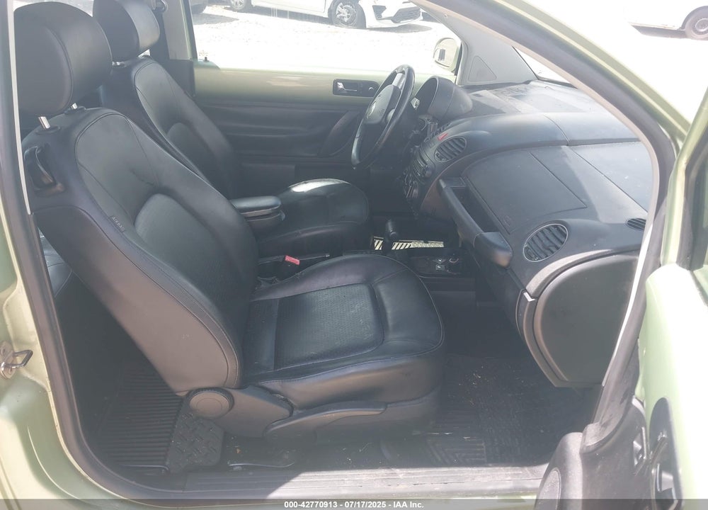 2009 VOLKSWAGEN BEETLE VIN: 3VWPW31C49M503741