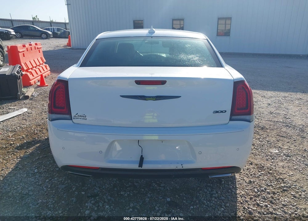 2021 CHRYSLER 300 VIN: 2C3CCAAG5MH667416