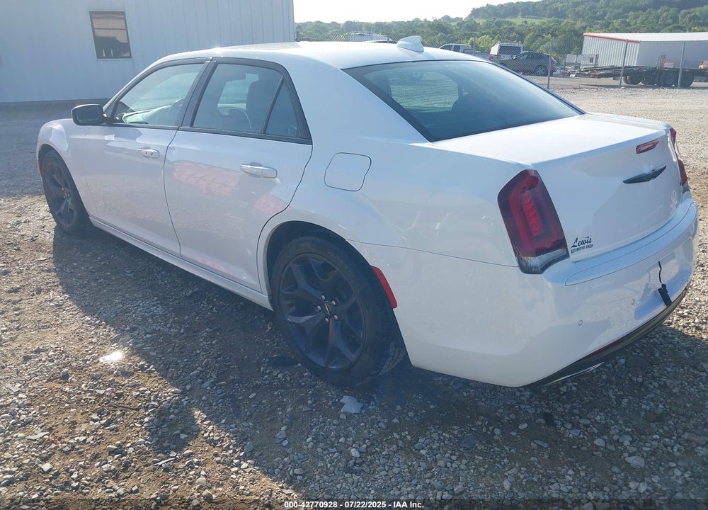2021 CHRYSLER 300 VIN: 2C3CCAAG5MH667416