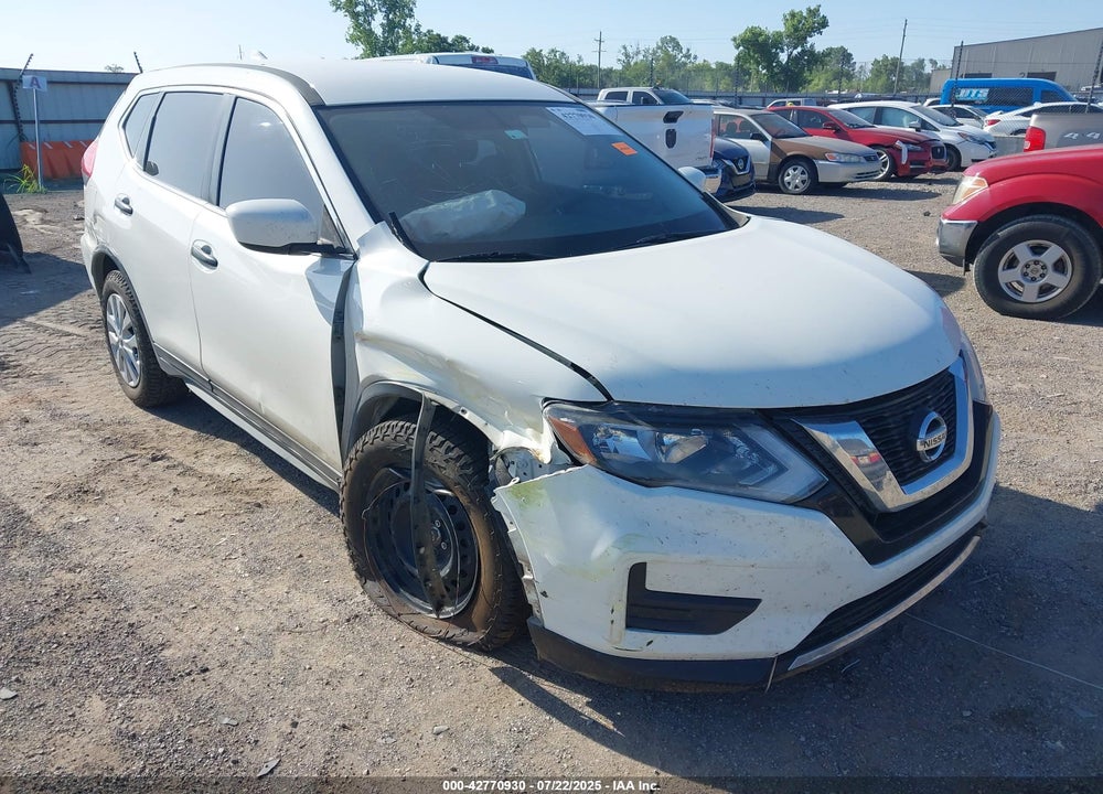 2017 NISSAN ROGUE S VIN: JN8AT2MV4HW006717