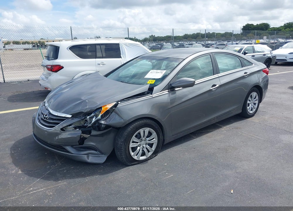 2013 HYUNDAI SONATA VIN: 5NPEB4AC1DH543222