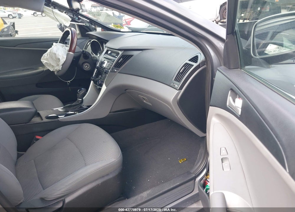 2013 HYUNDAI SONATA VIN: 5NPEB4AC1DH543222
